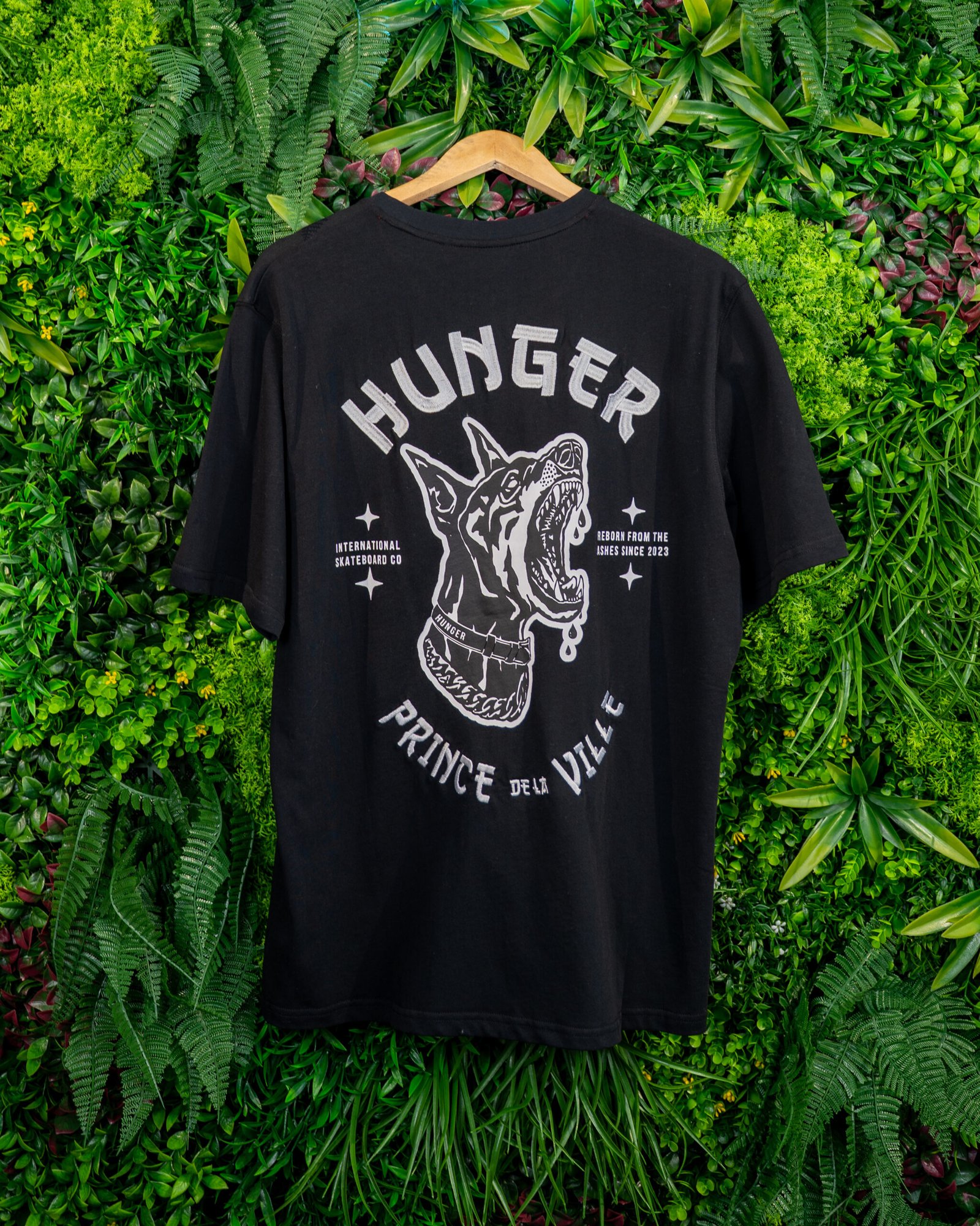 Hunger Tee Sasha Black