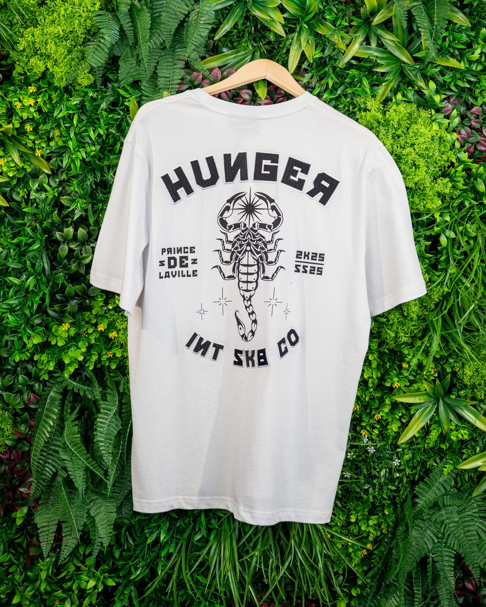 Hunger Tee Scorpion White