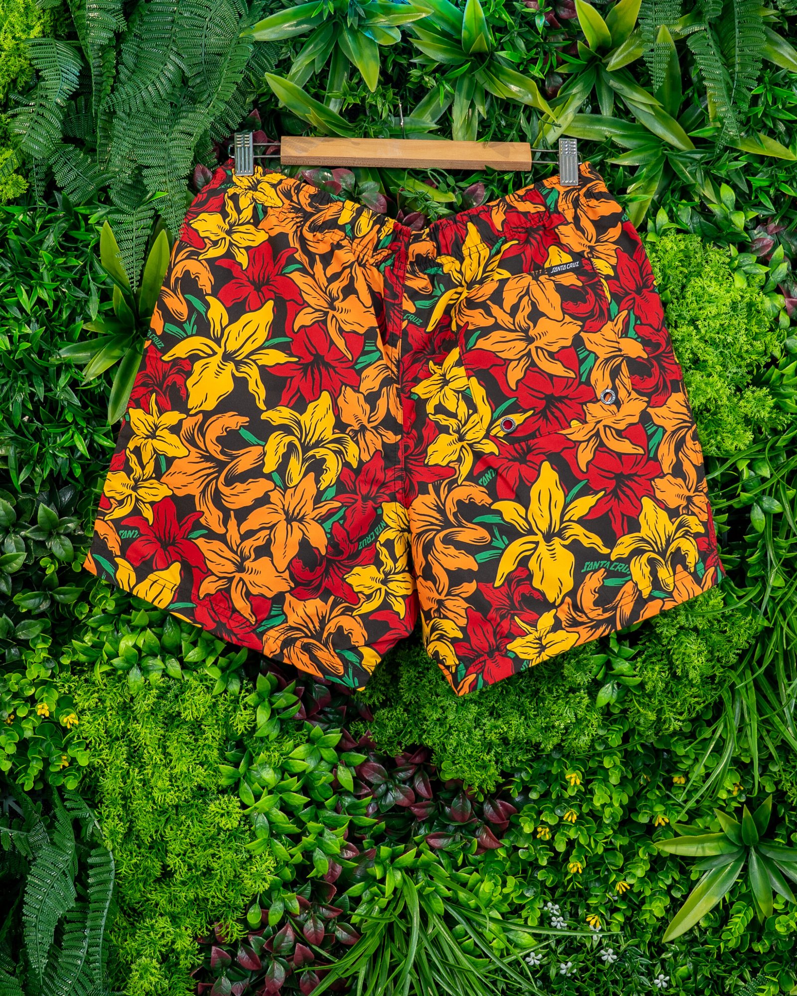 SANTA CRUZ WOOTEN FLOWERS SWIMSHORT