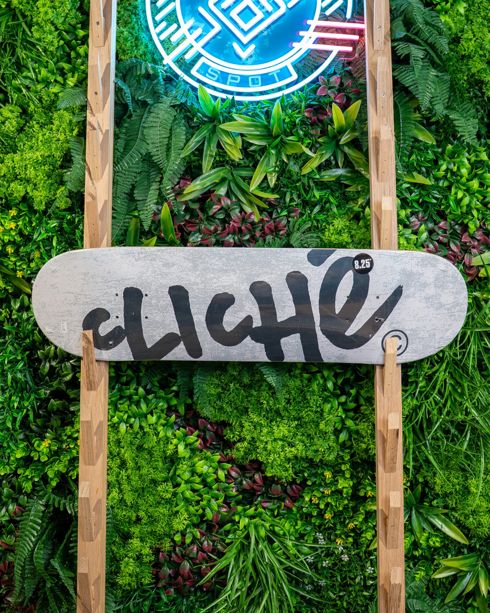 DECK Cliché Handwritten RHM 8,25" (blanc)