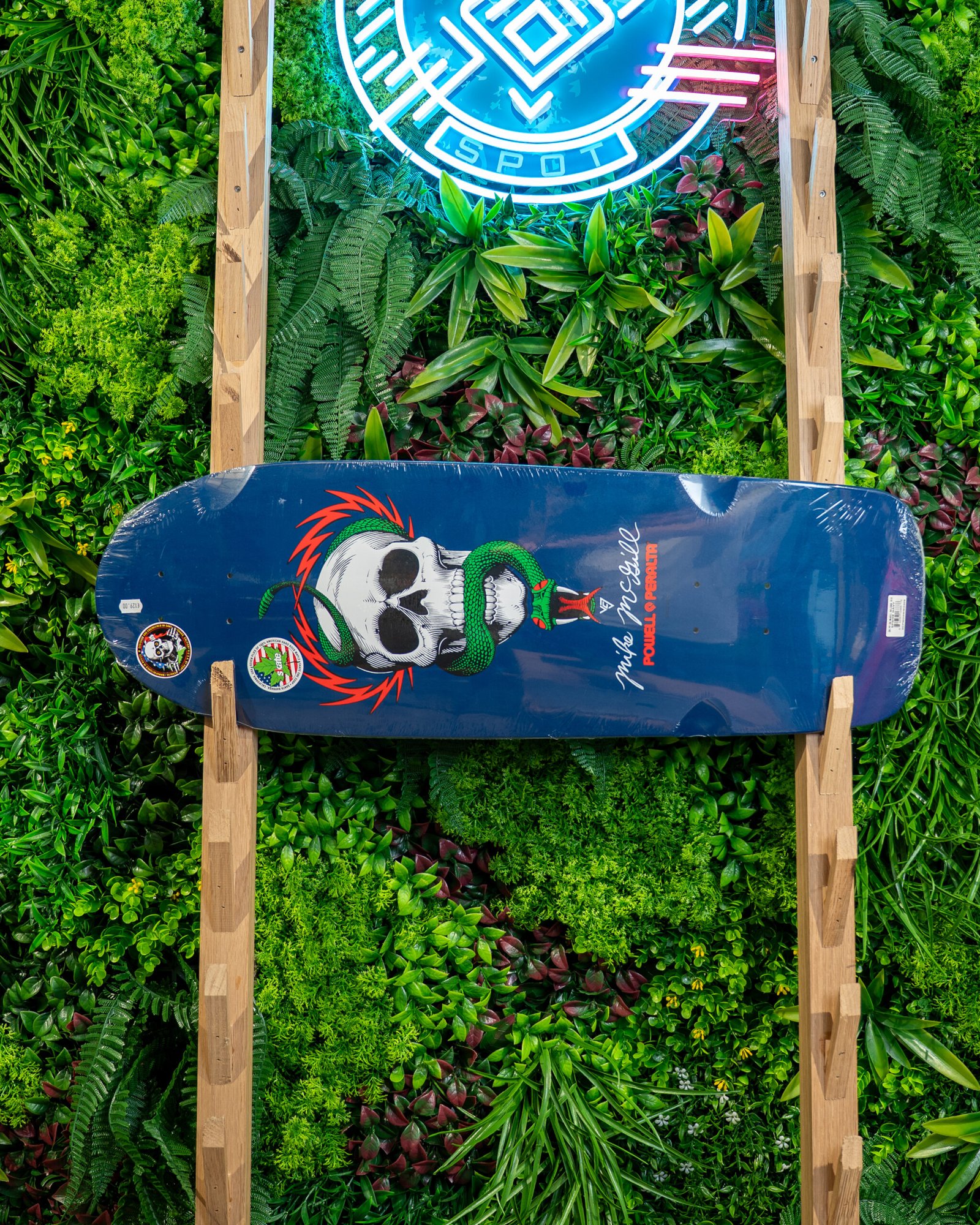 POWELL PERALTA DECK REISSUE MCGILL SKULL SNAKE NVY 10.0 X 30