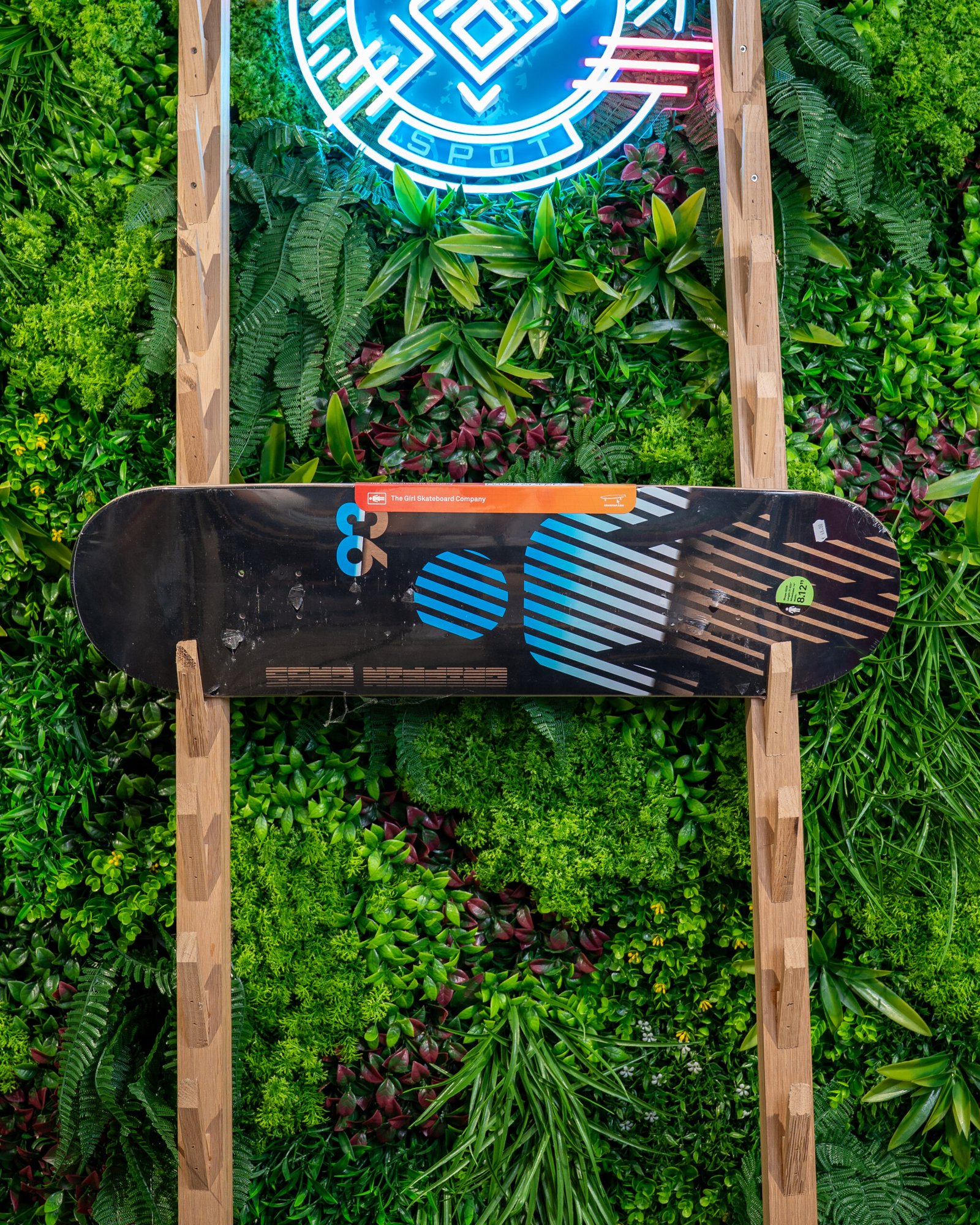 GIRL Skateboards “Future OG Gass” planche de skate Pro 8.125 pouces