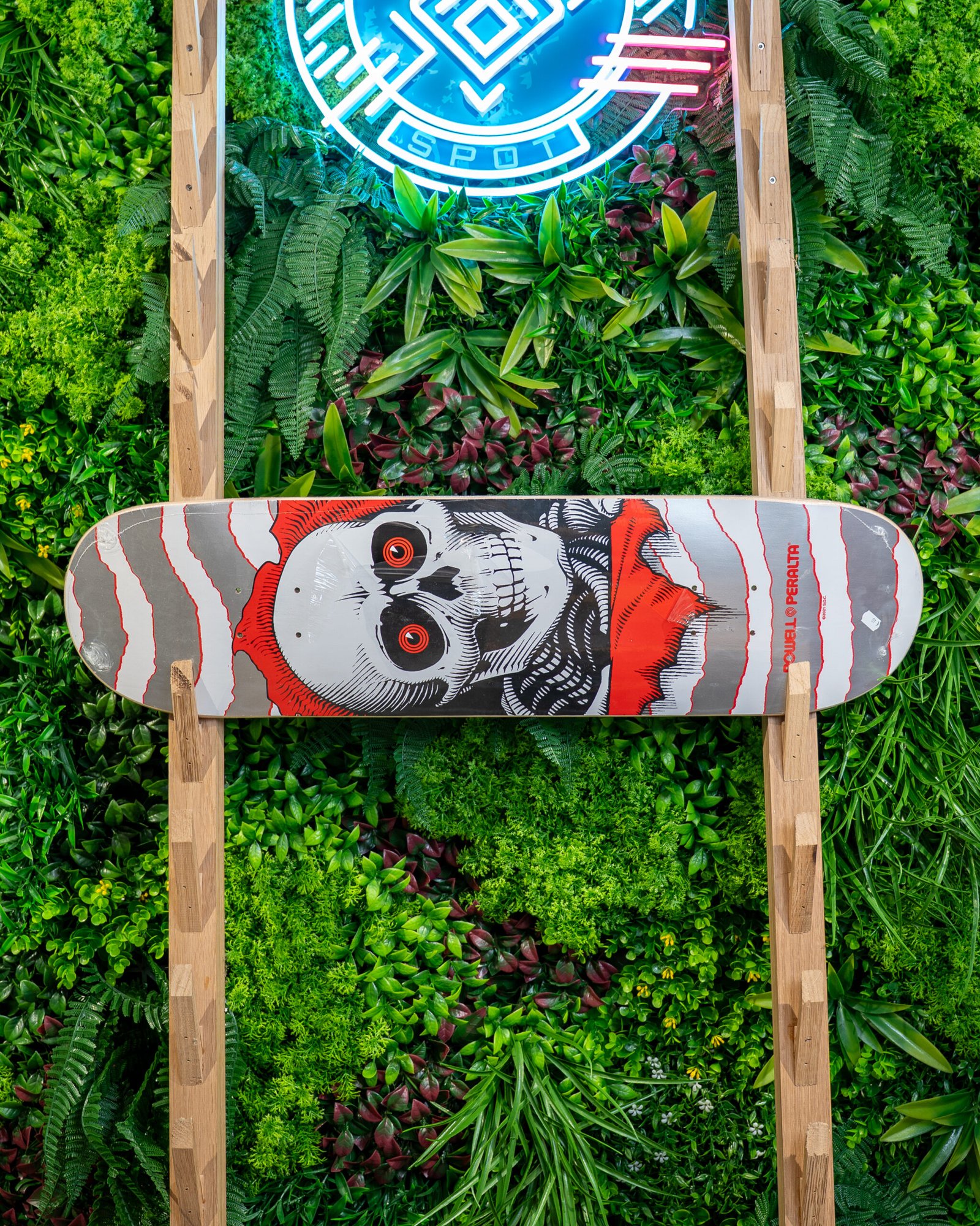Powell Peralta Ripper One Off Silver | Planche de skateboard 8.0″