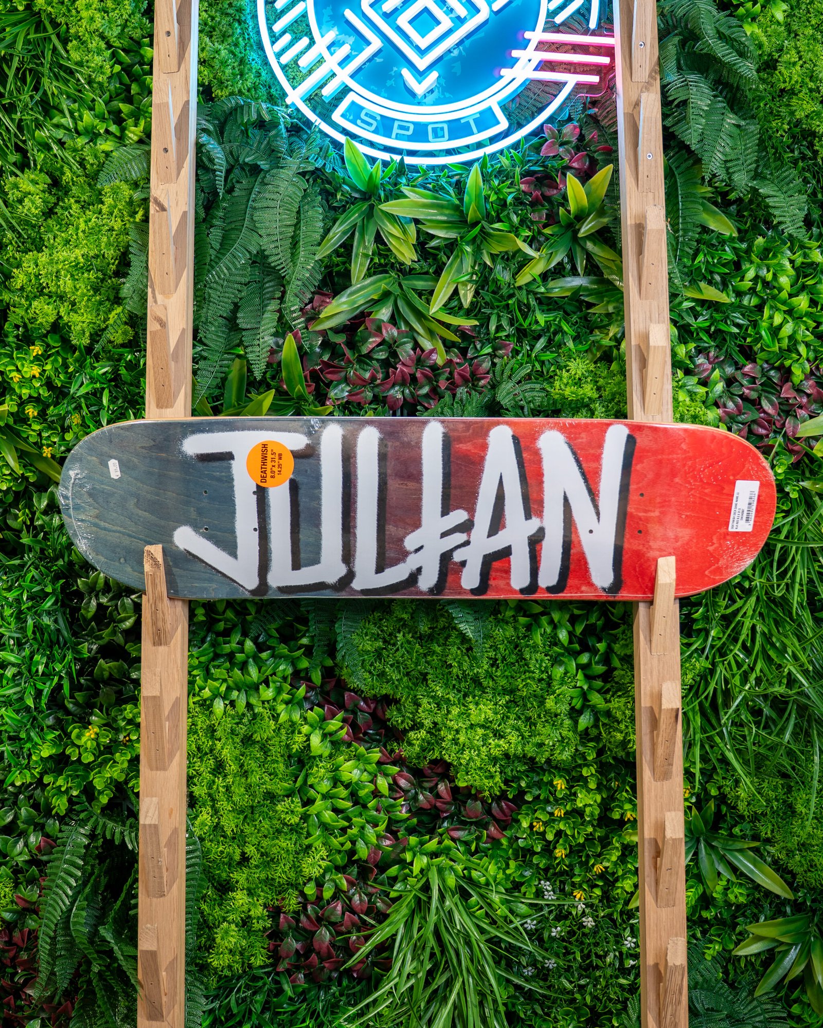 DECK GANG NAME JU BLK RED 8.0 X 31.5