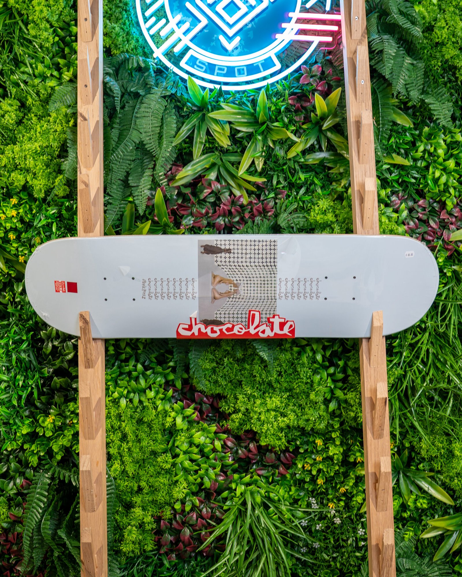 CHOCOLATE DECK L8RGRL DOBERMAN PEREZ 8.0 X 31.875