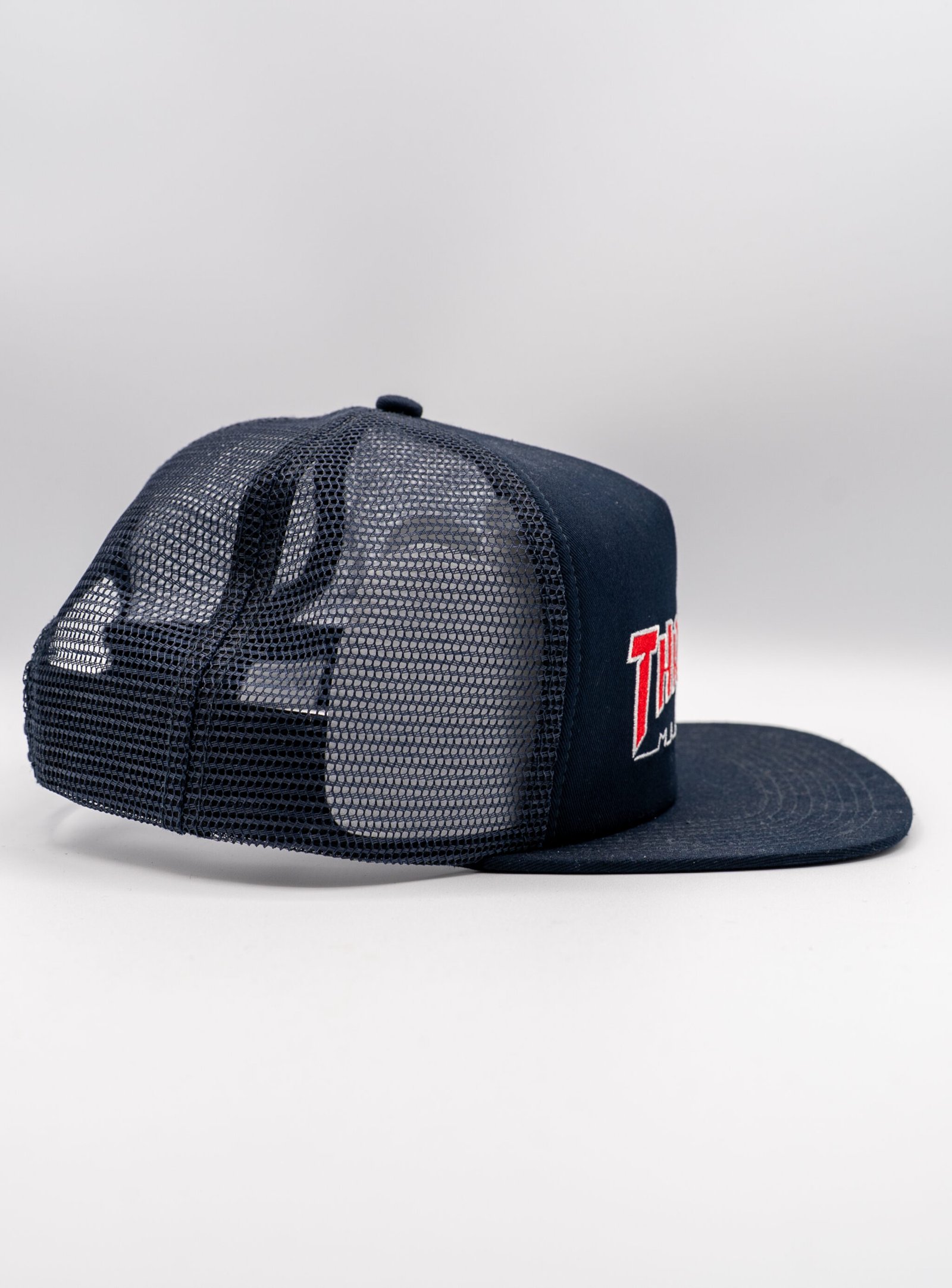 CASQUETTE EMBROIDERED OUTLINE MESH THRASHER